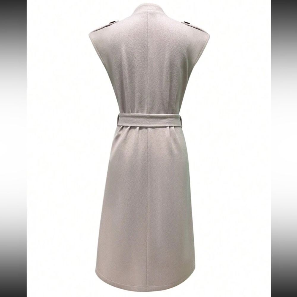 Elegant Cream Sleeveless Vest XL New - Picture 2 of 3